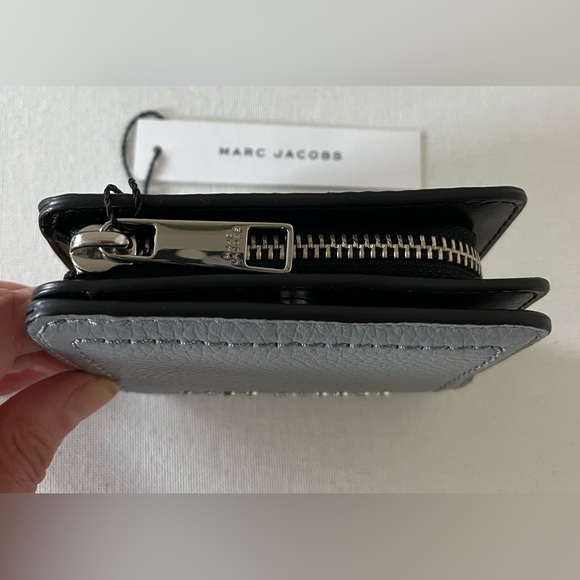 New Marc Jacobs Compact Bifold Wallet Leather Grey/black Multi - Picture 4 of 6